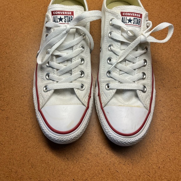 Converse Shoes - Converse Chuck Taylor All Star Women Size 8 White Low Top Sneakers W7652